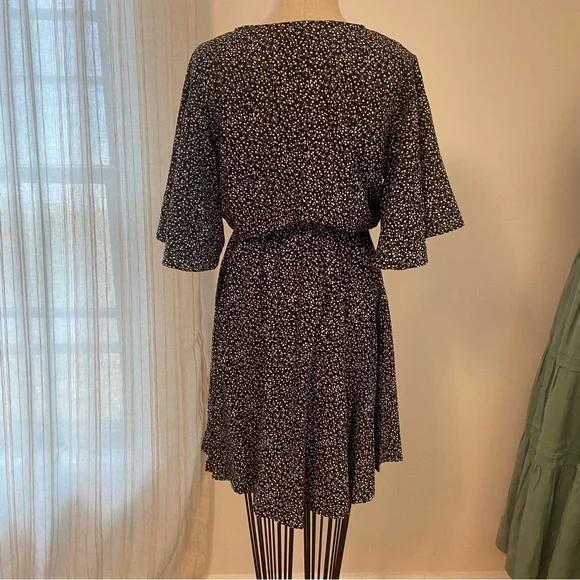 SHEIN | Confetti Print Butterfly Sleeve Dress - Picture 5 of 5